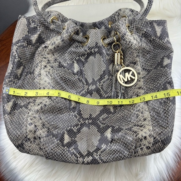 MICHAEL KORS Snake Print Shoulder Bag with Tassel Charm - Picture 11 of 12